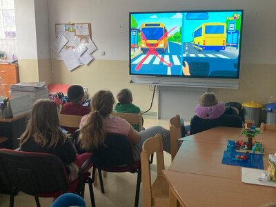 sledujeme dopravní video...