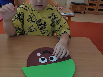 i v IX. oddělení se vyrábí...