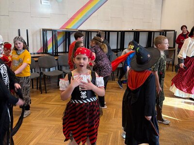 byli jsme na karnevalu v DDM...